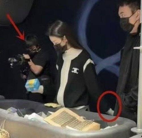 爆料王思聪当爸爸视频播放,神秘宝宝引热议  第2张